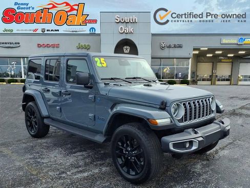 Certified 2025 Jeep Wrangler Unlimited Sahara AWD/4WD image 1