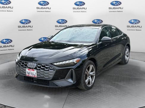 Used 2025 Audi A5 2.0T Premium Plus w/ Premium Plus AWD/4WD image 8