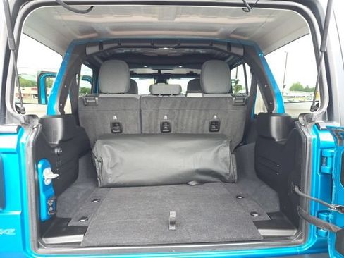 Used 2024 Jeep Wrangler Unlimited AWD/4WD image 32