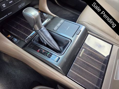 Used 2023 Lexus GX 460 Luxury w/ Accessory Package image 28