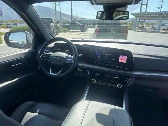 Certified 2025 Chevrolet Suburban Z71 AWD/4WD image 30