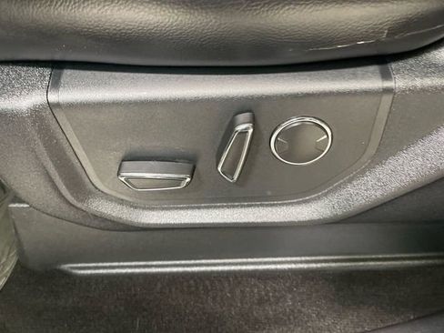 Used 2018 Ford F150 Lariat w/ Equipment Group 502A Luxury image 12