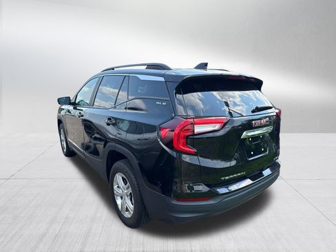 Used 2024 GMC Terrain SLE w/ Driver Convenience Package AWD/4WD image 6