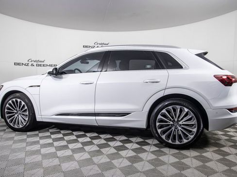 Used 2019 Audi e-tron Prestige AWD/4WD image 11