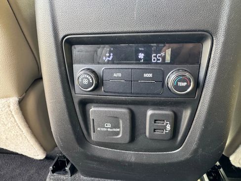 Used 2020 Buick Enclave Essence w/ Sport Touring Edition image 19