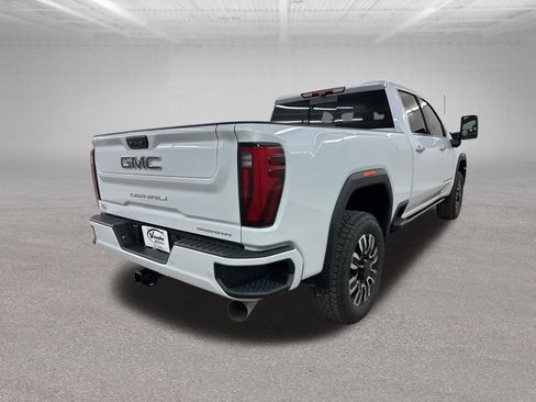 New 2026 GMC Sierra 3500 Denali Ultimate AWD/4WD image 11