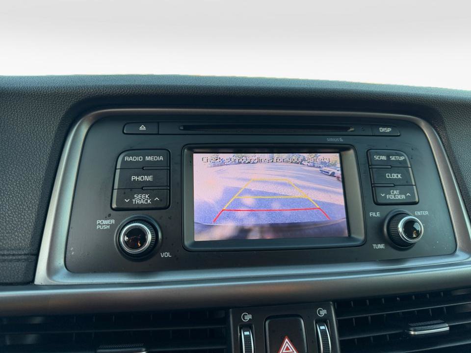 Used 2016 Kia Optima LX FWD image 23