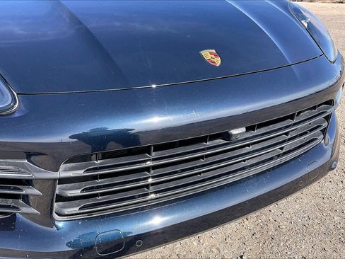 Used 2023 Porsche Cayenne image 29