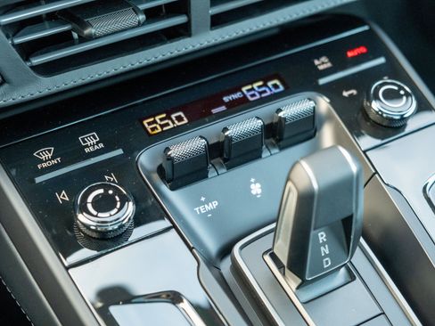 New 2026 Porsche 911 Carrera RWD image 40