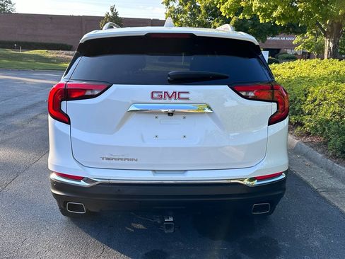 Used 2019 GMC Terrain SLT w/ Preferred Package FWD image 4