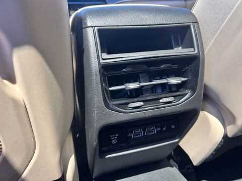 Used 2022 Jeep Grand Cherokee Limited 4xe AWD/4WD image 31