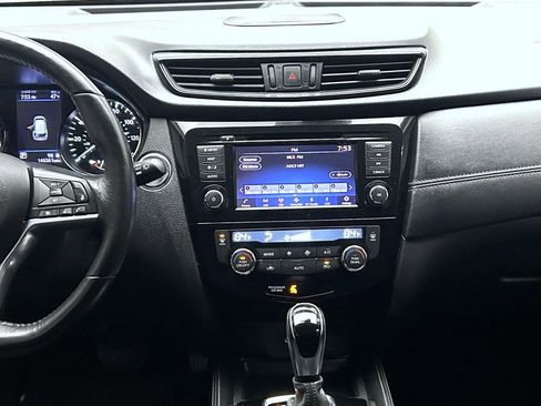 Used 2018 Nissan Rogue SL w/ Premium Package AWD/4WD image 13