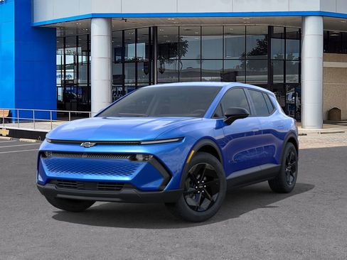 New 2026 Chevrolet Equinox EV LT image 6