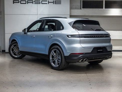 Certified 2026 Porsche Cayenne S image 3