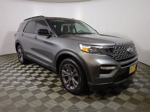 Certified 2024 Ford Explorer XLT w/ Equipment Group 202A AWD/4WD image 5