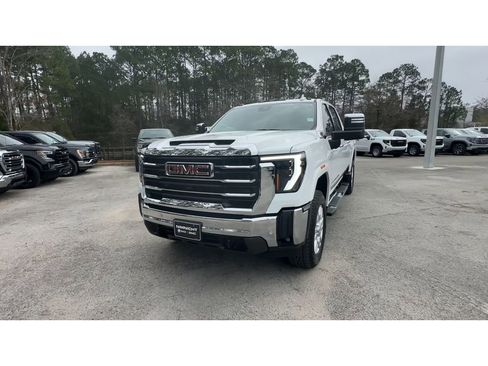Certified 2024 GMC Sierra 3500 SLT w/ SLT Premium Package image 3