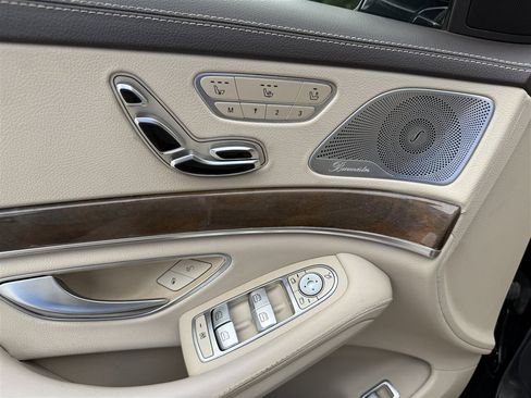 Used 2015 Mercedes-Benz S 550 4MATIC Sedan w/ Premium 1 Package image 19