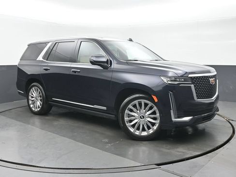 Used 2021 Cadillac Escalade Premium Luxury w/ Driver Assist Tech Package AWD/4WD image 5
