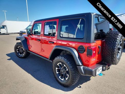 Used 2025 Jeep Wrangler Unlimited Rubicon 4xe AWD/4WD image 6