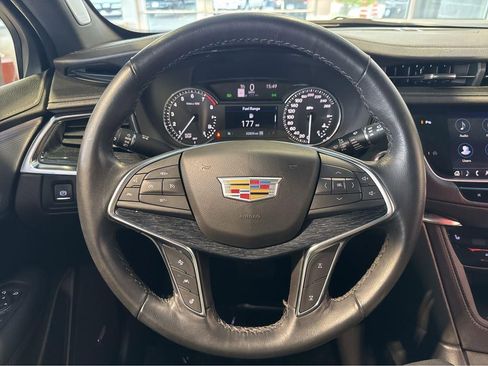 Used 2022 Cadillac XT5 Premium Luxury AWD/4WD image 18