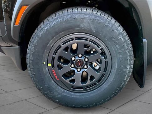New 2026 Nissan Frontier Pro-X image 9