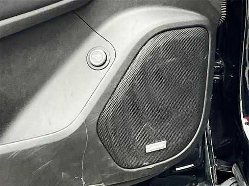 Used 2020 GMC Acadia Denali w/ GMC Pro Grade Package image 19