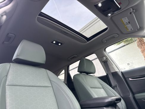 Certified 2024 Kia Seltos SX w/ SX Sunroof Package image 16