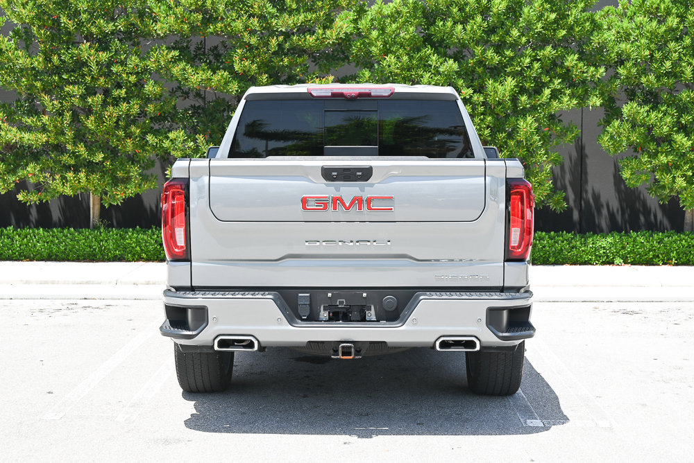 Used 2023 GMC Sierra 1500 Denali w/ Denali Reserve Package AWD/4WD image 5