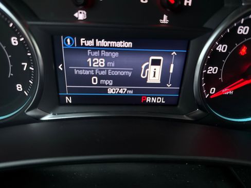 Used 2024 Chevrolet Equinox LS w/ LS Convenience Package image 16