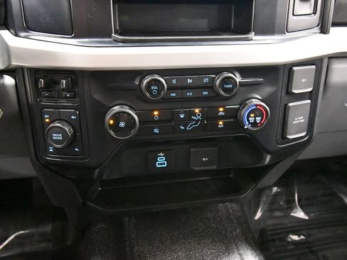 Used 2024 Ford F350 XLT w/ FX4 Off-Road Package AWD/4WD image 24