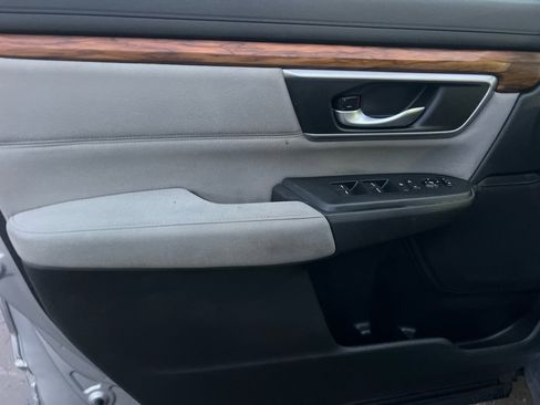 Used 2017 Honda CR-V EX image 10