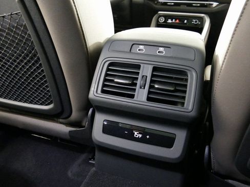 Used 2025 Audi Q5 Premium Plus image 27