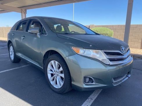 Used 2013 Toyota Venza LE image 4