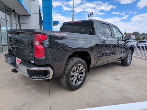 Used 2024 Chevrolet Silverado 1500 LT AWD/4WD image 5