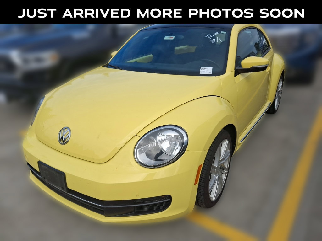 Used 2013 Volkswagen Beetle 2.5 FWD image 1