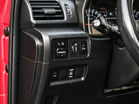 Used 2014 Toyota 4Runner Limited image 27