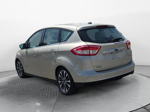 Used 2017 Ford C-MAX Energi Titanium FWD image 3