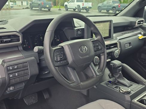 Used 2026 Toyota Tacoma SR5 AWD/4WD image 13