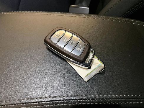 Used 2019 Hyundai Tucson Night image 9