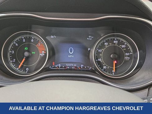 Used 2020 Jeep Cherokee Trailhawk w/ Comfort/Convenience Group AWD/4WD image 16