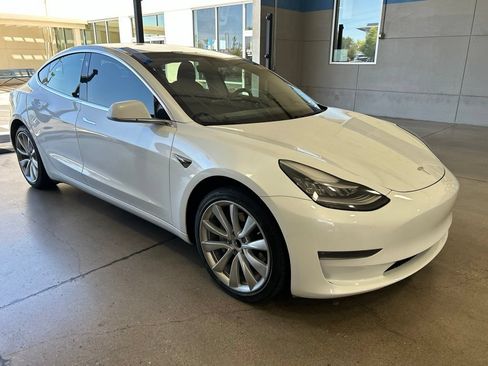 Used 2018 Tesla Model 3 Long Range RWD image 8