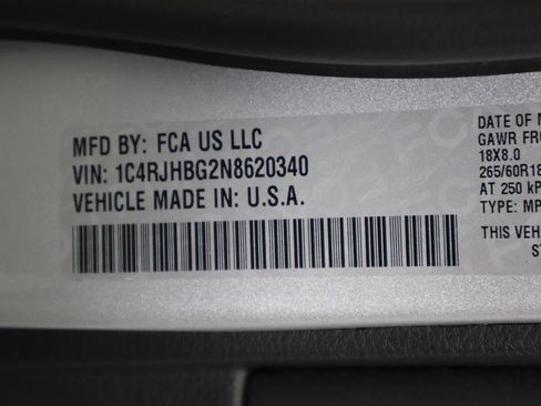 Used 2022 Jeep Grand Cherokee Limited AWD/4WD image 43