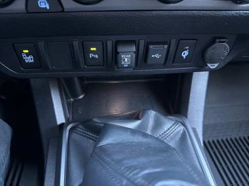 Used 2023 Toyota Tacoma 4x4 Double Cab image 24