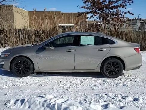 Used 2025 Chevrolet Malibu LT image 5