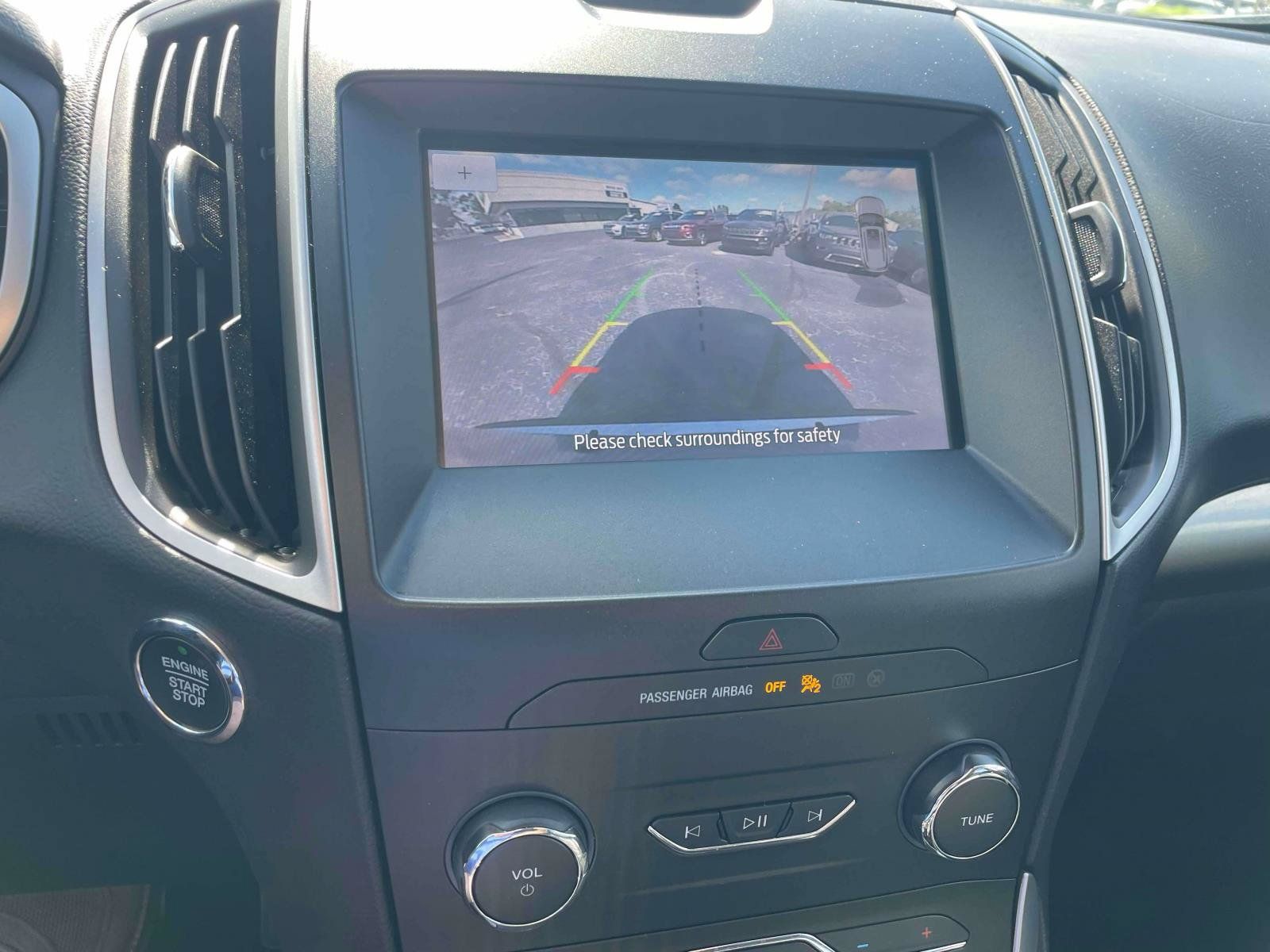 Used 2020 Ford Edge SEL AWD/4WD image 19