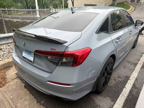 Used 2023 Honda Civic Si image 3