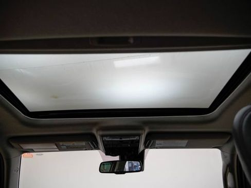 Used 2021 Toyota 4Runner TRD Off-Road Premium w/ Moonroof Package AWD/4WD image 4