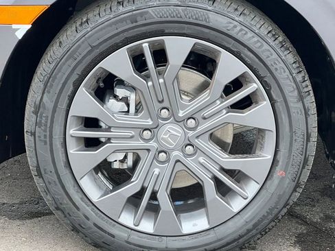 New 2026 Honda Odyssey Touring image 8