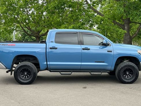 Used 2020 Toyota Tundra SR5 w/ TRD Off-Road Package AWD/4WD image 8