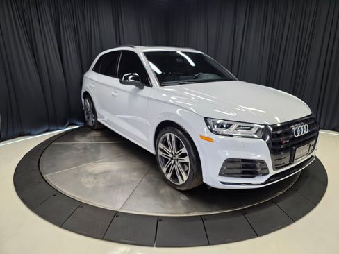 Used 2020 Audi SQ5 Premium Plus w/ Premium Plus Package image 4